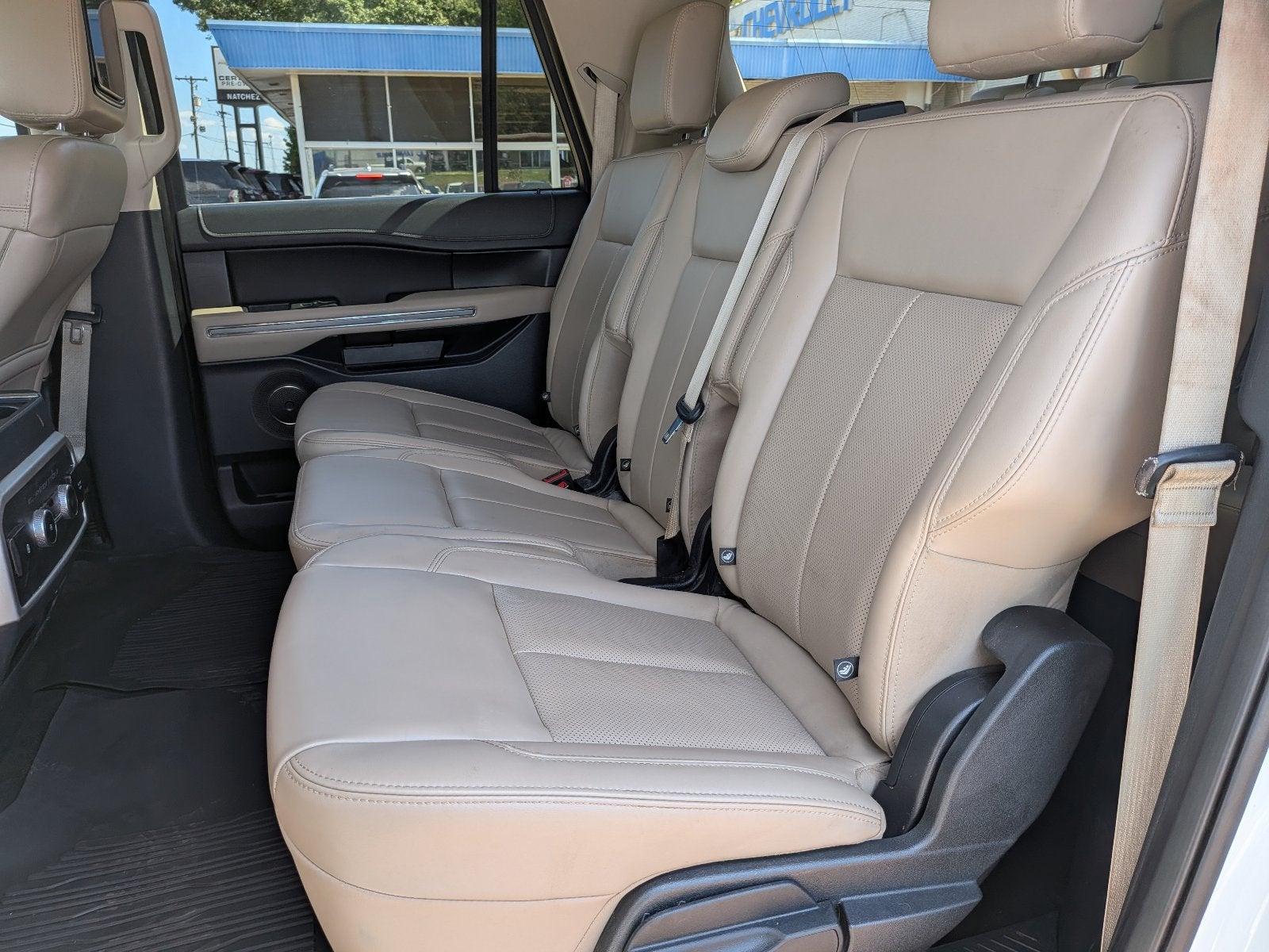 2022 Ford Expedition Max XLT