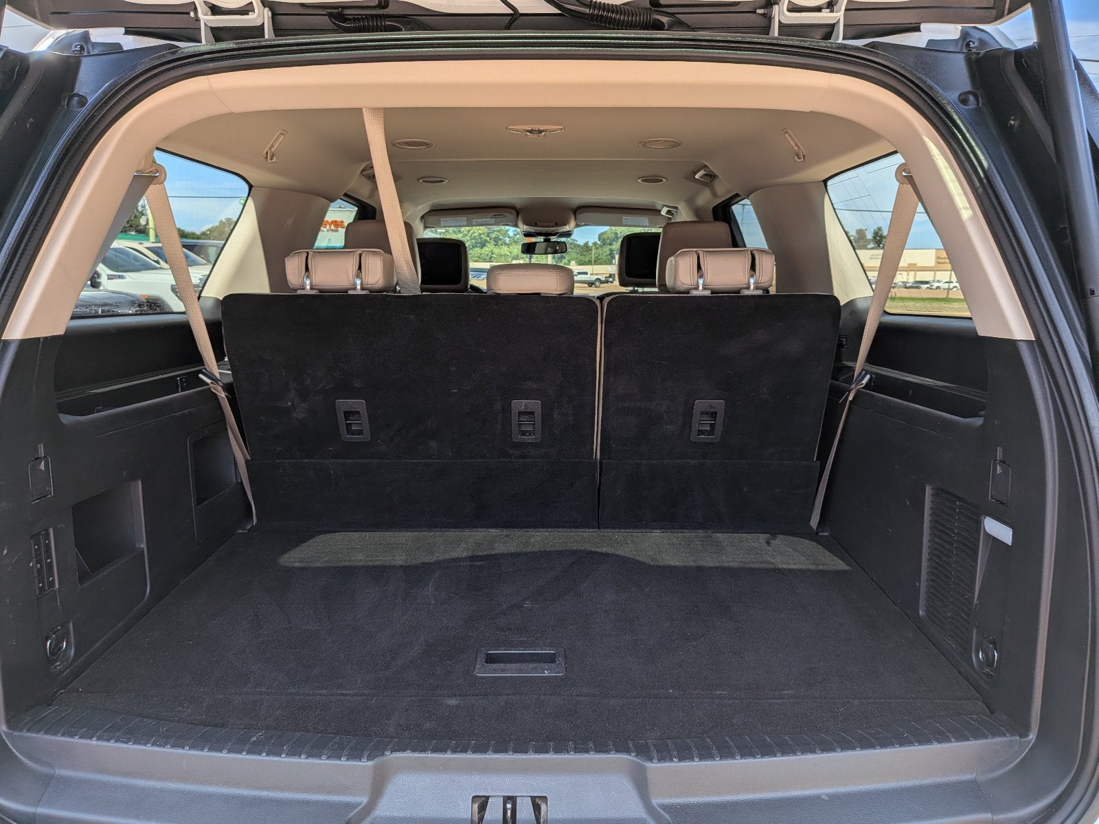 2022 Ford Expedition Max XLT