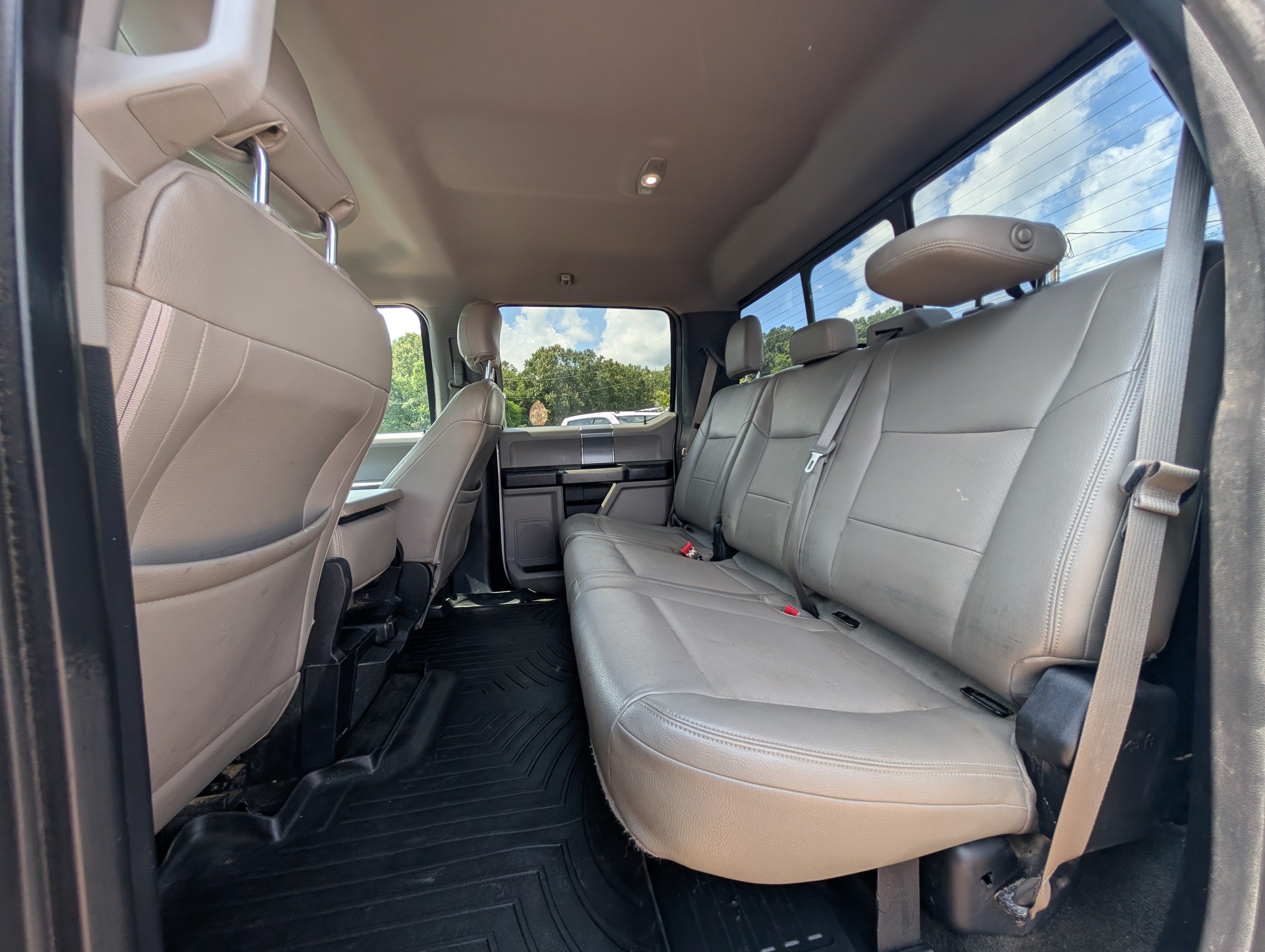 2017 Ford Super Duty F-250 SRW Lariat