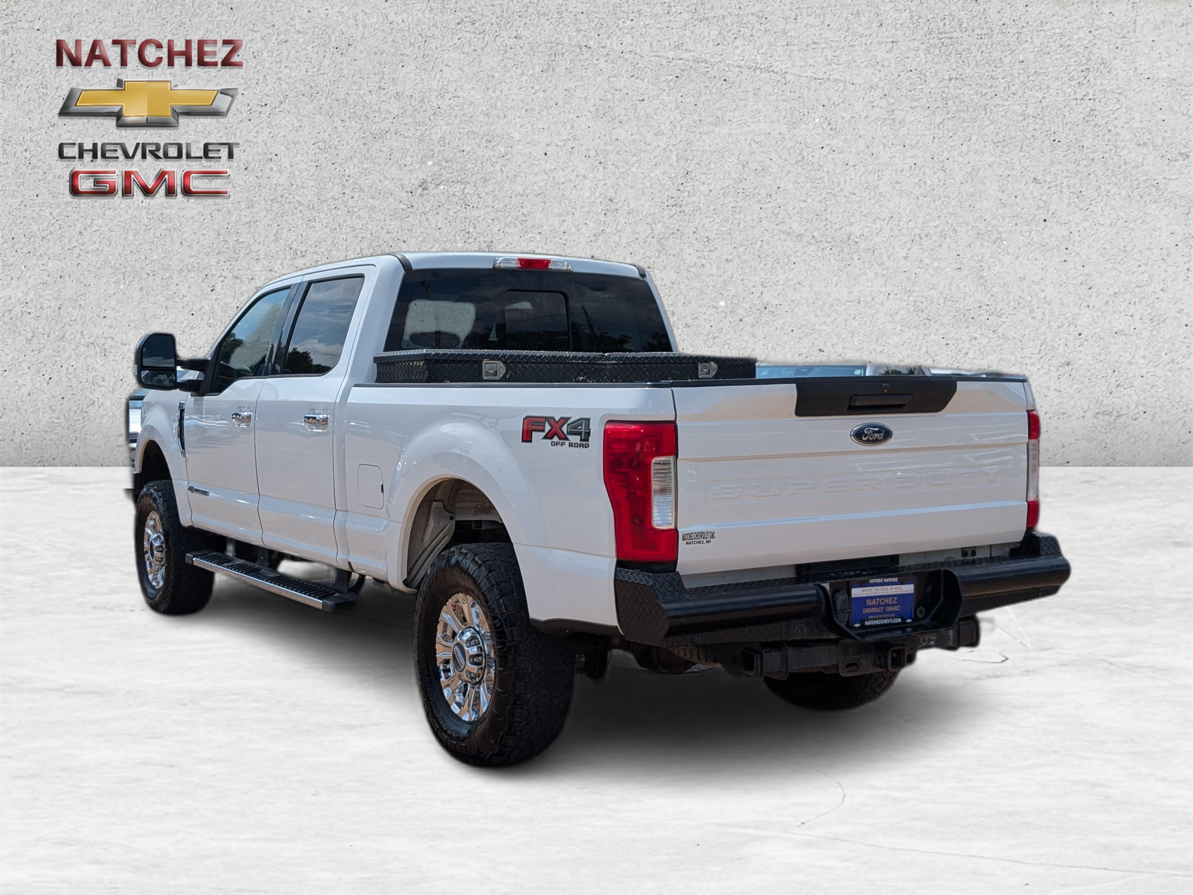 2017 Ford Super Duty F-250 SRW Lariat