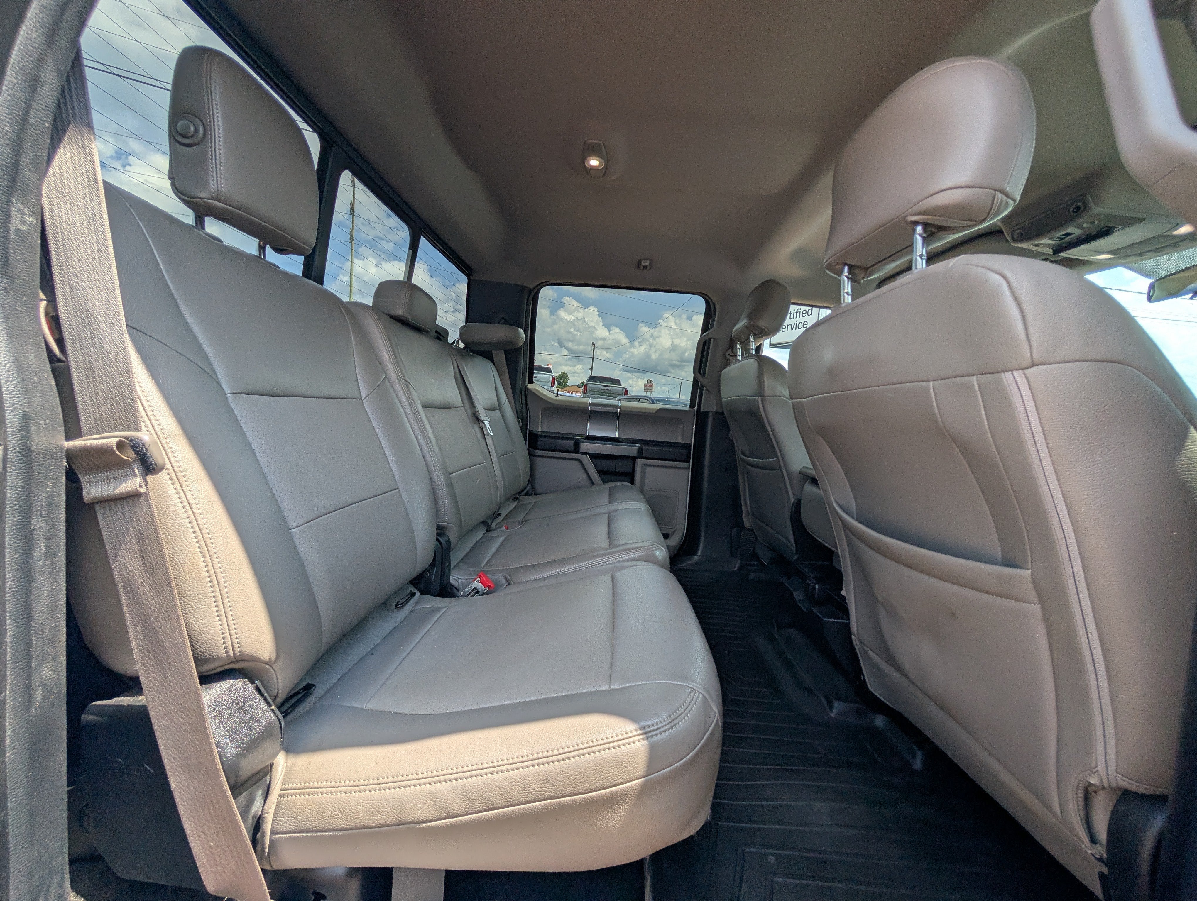 2017 Ford Super Duty F-250 SRW Lariat