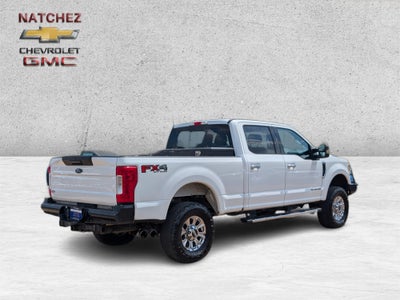 2017 Ford Super Duty F-250 SRW Lariat