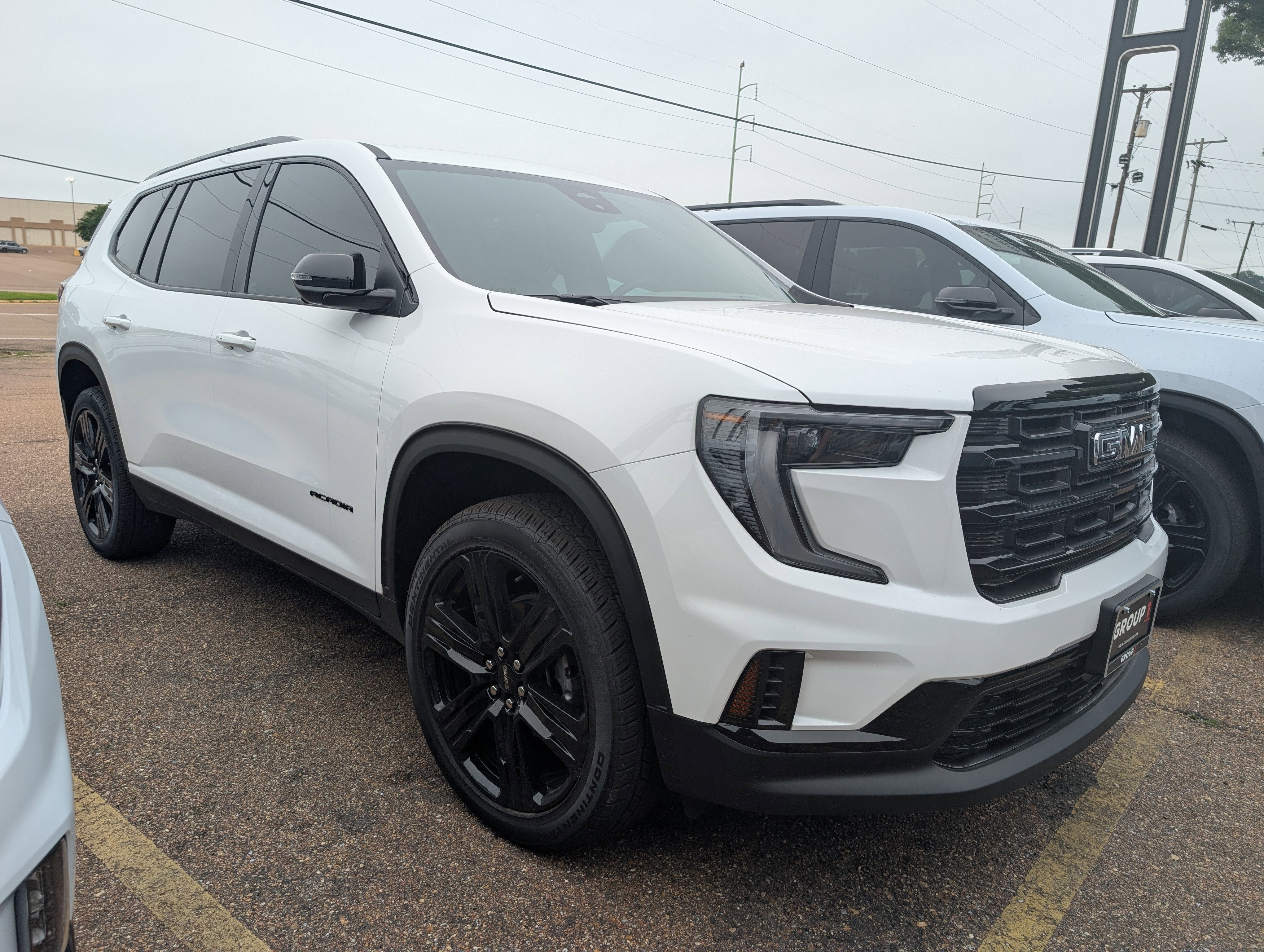 2026 GMC Acadia Elevation