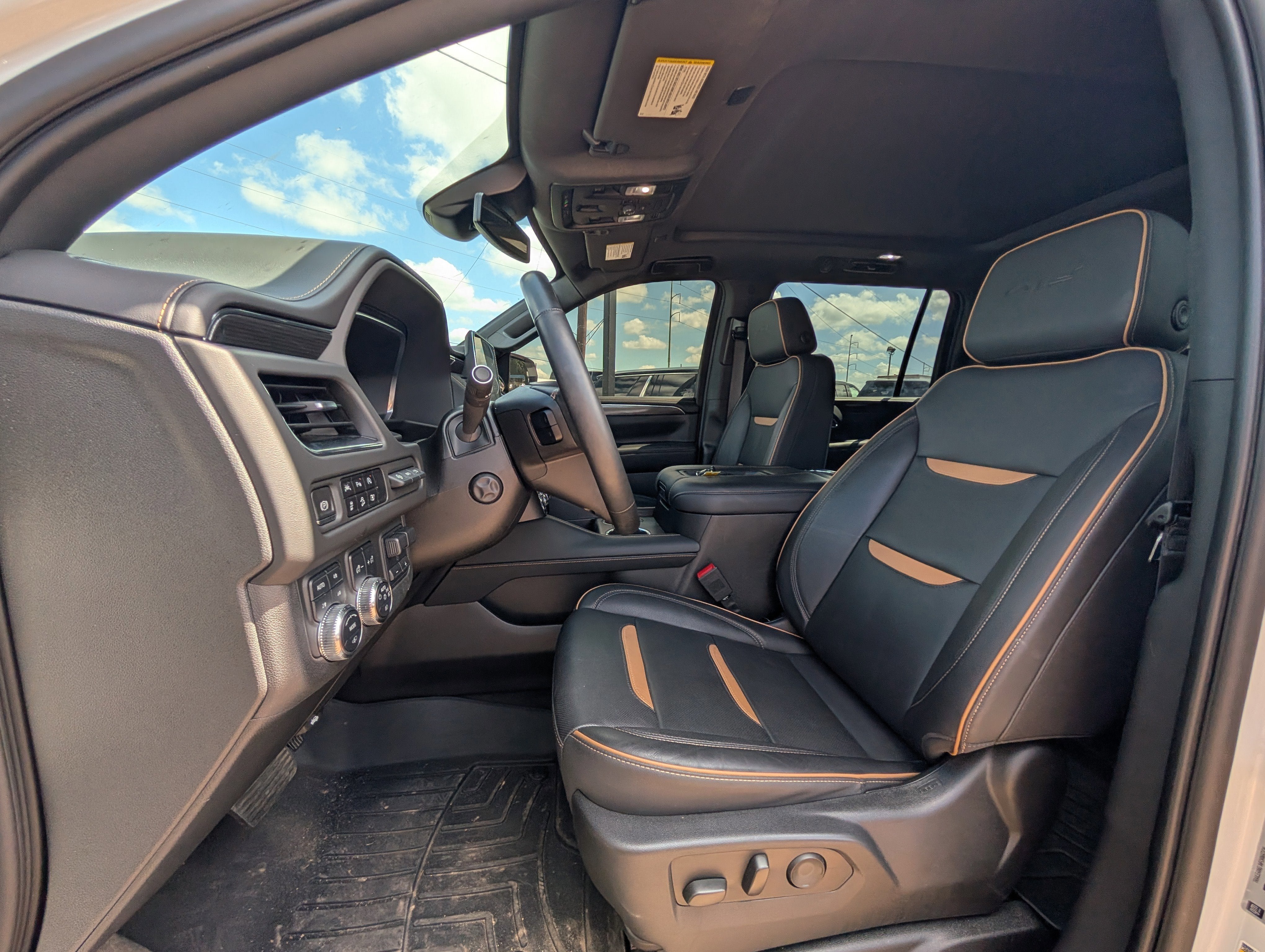 2023 GMC Yukon XL AT4