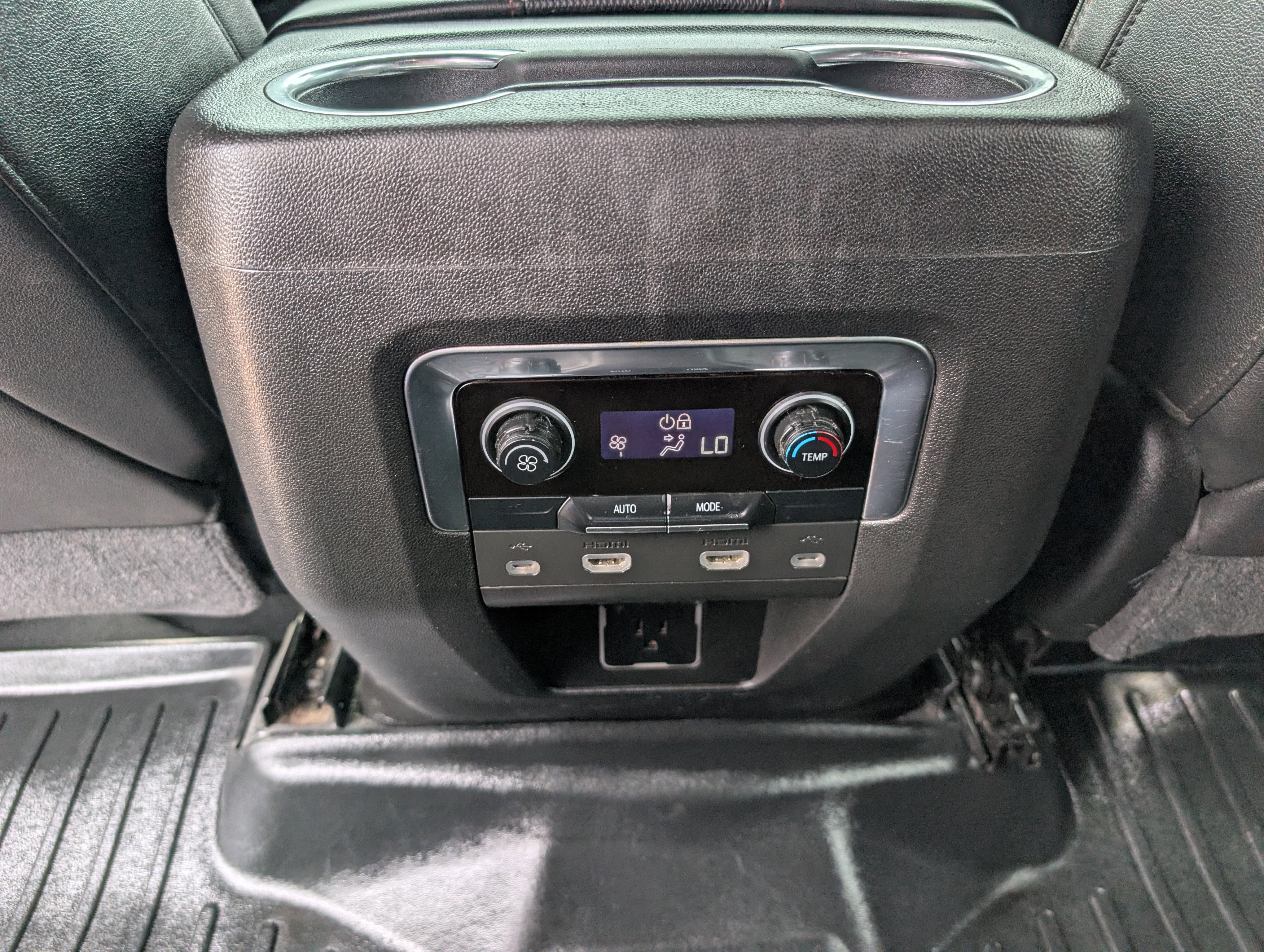 2021 Chevrolet Suburban RST