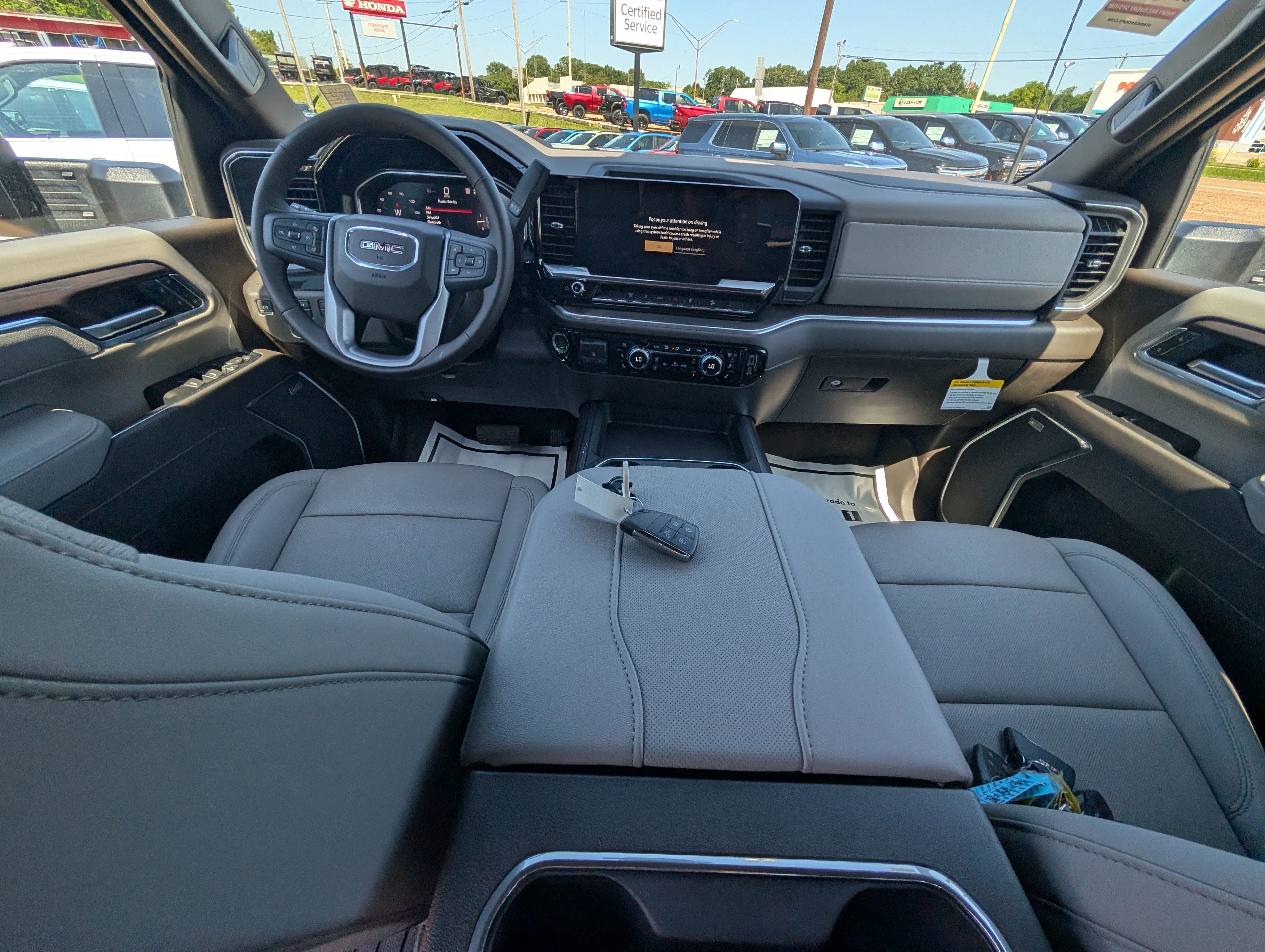 2026 GMC Sierra 2500 HD SLT
