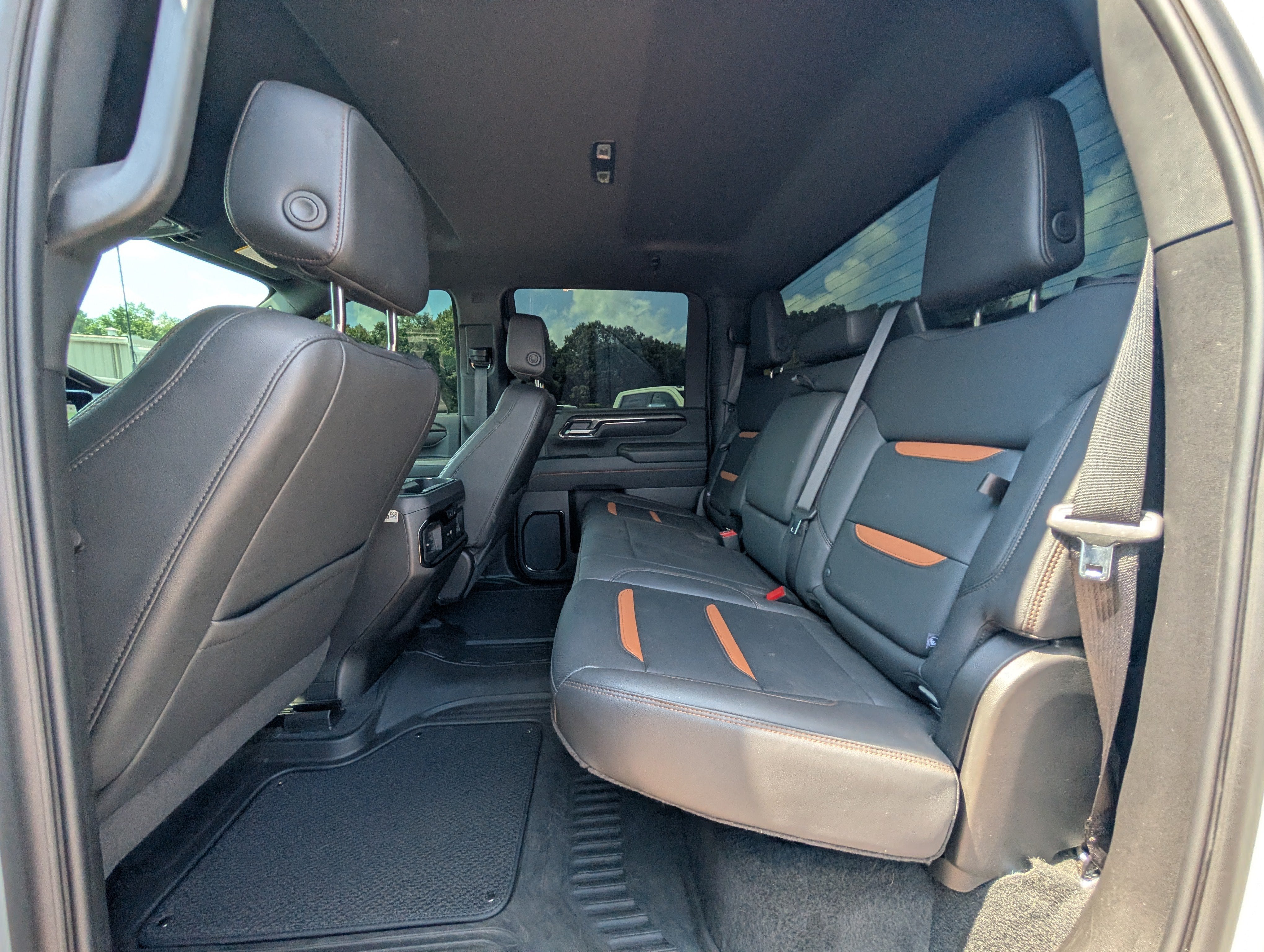 2025 GMC Sierra 2500 HD AT4