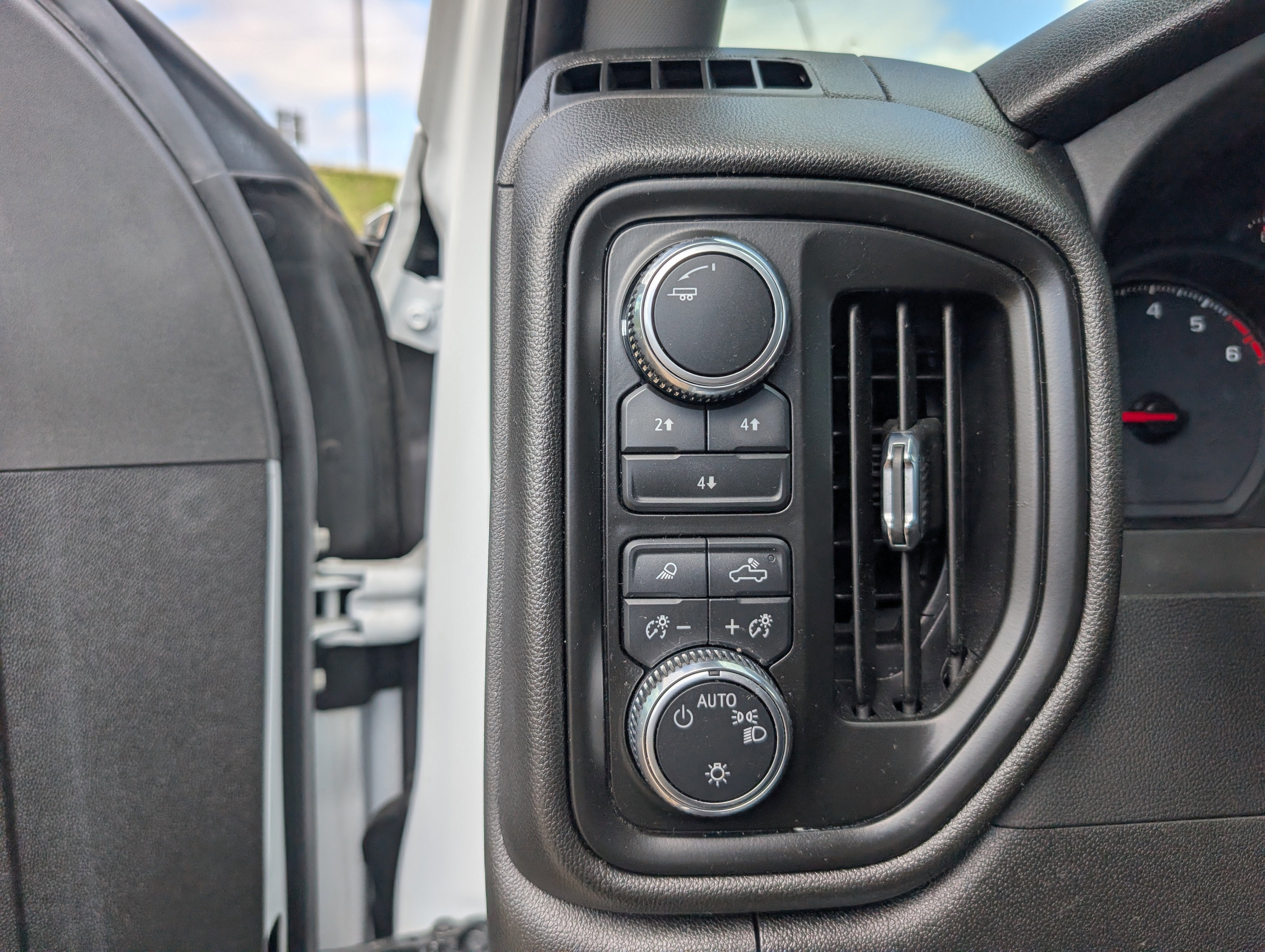 2024 GMC Sierra 2500 HD Pro