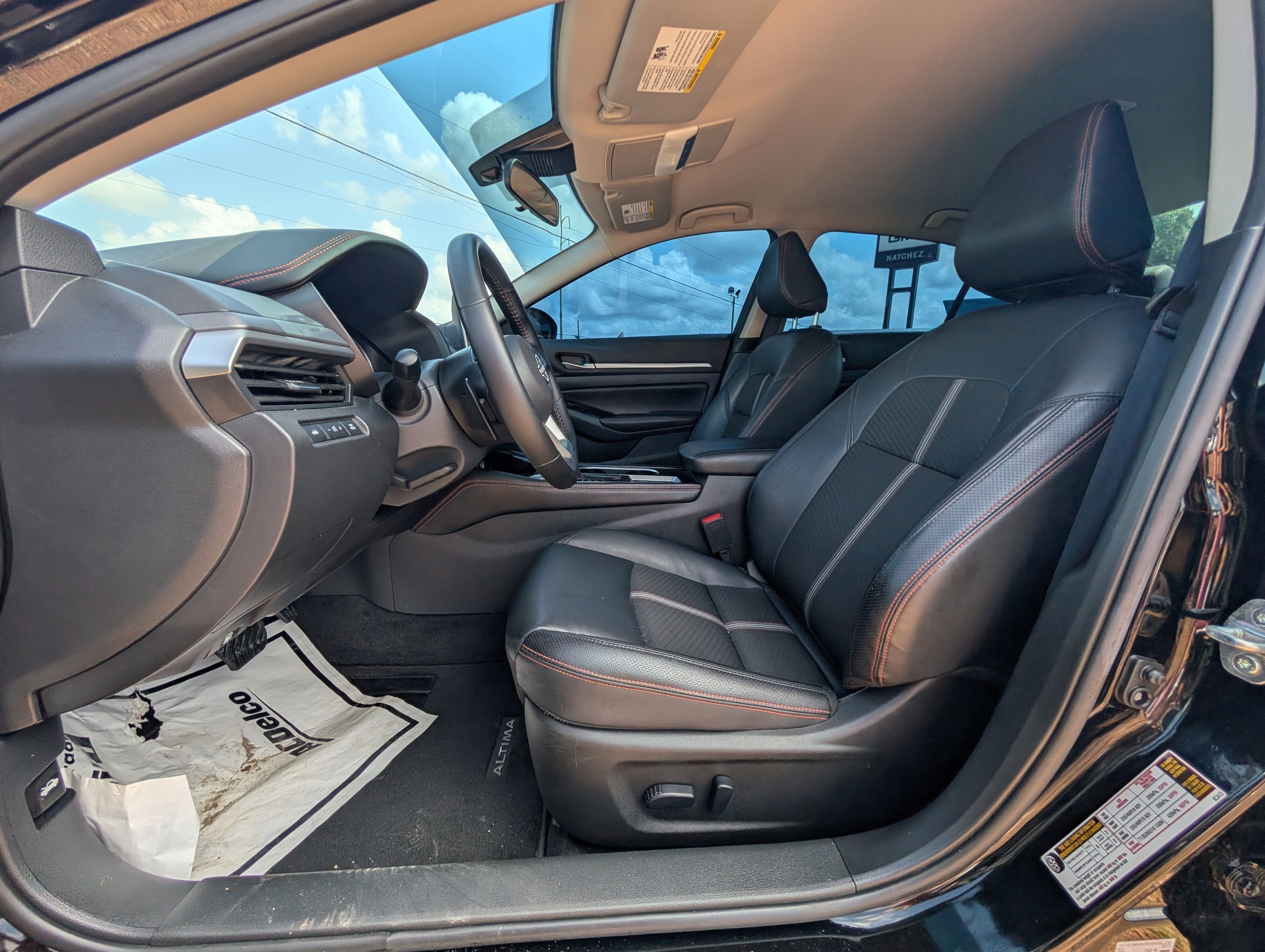 2025 Nissan Altima SR