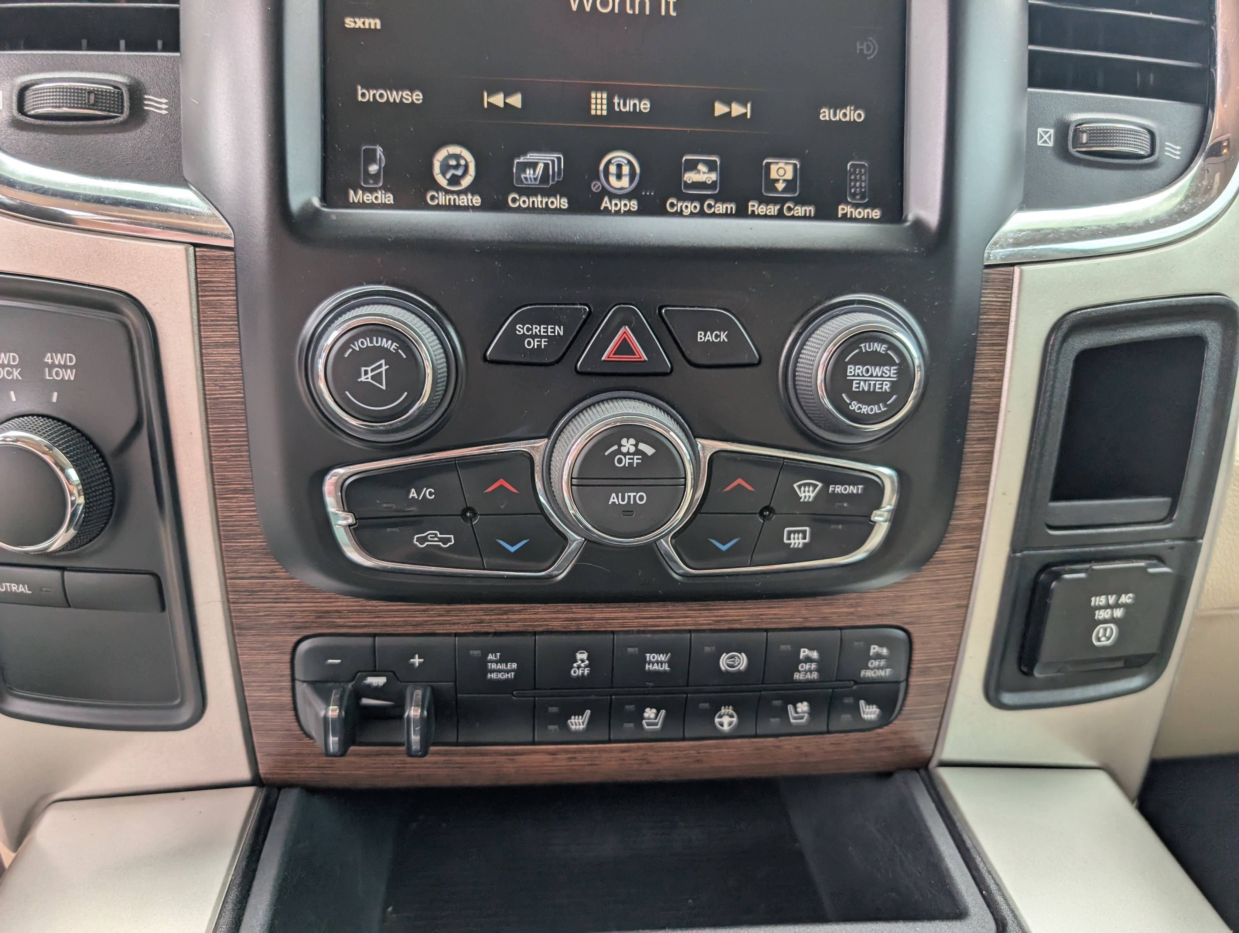 2016 RAM 3500 Laramie