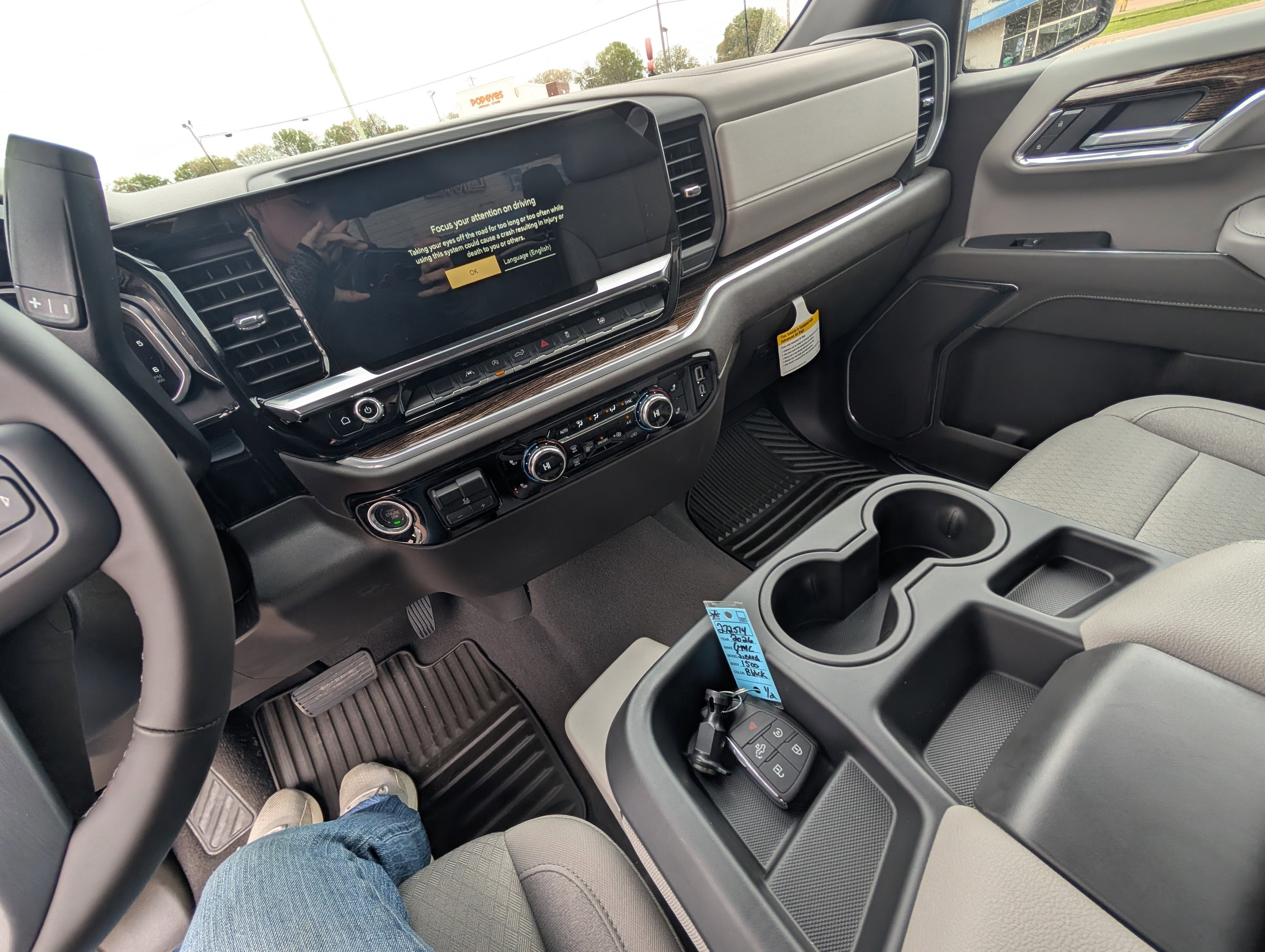 2026 GMC Sierra 1500 SLE