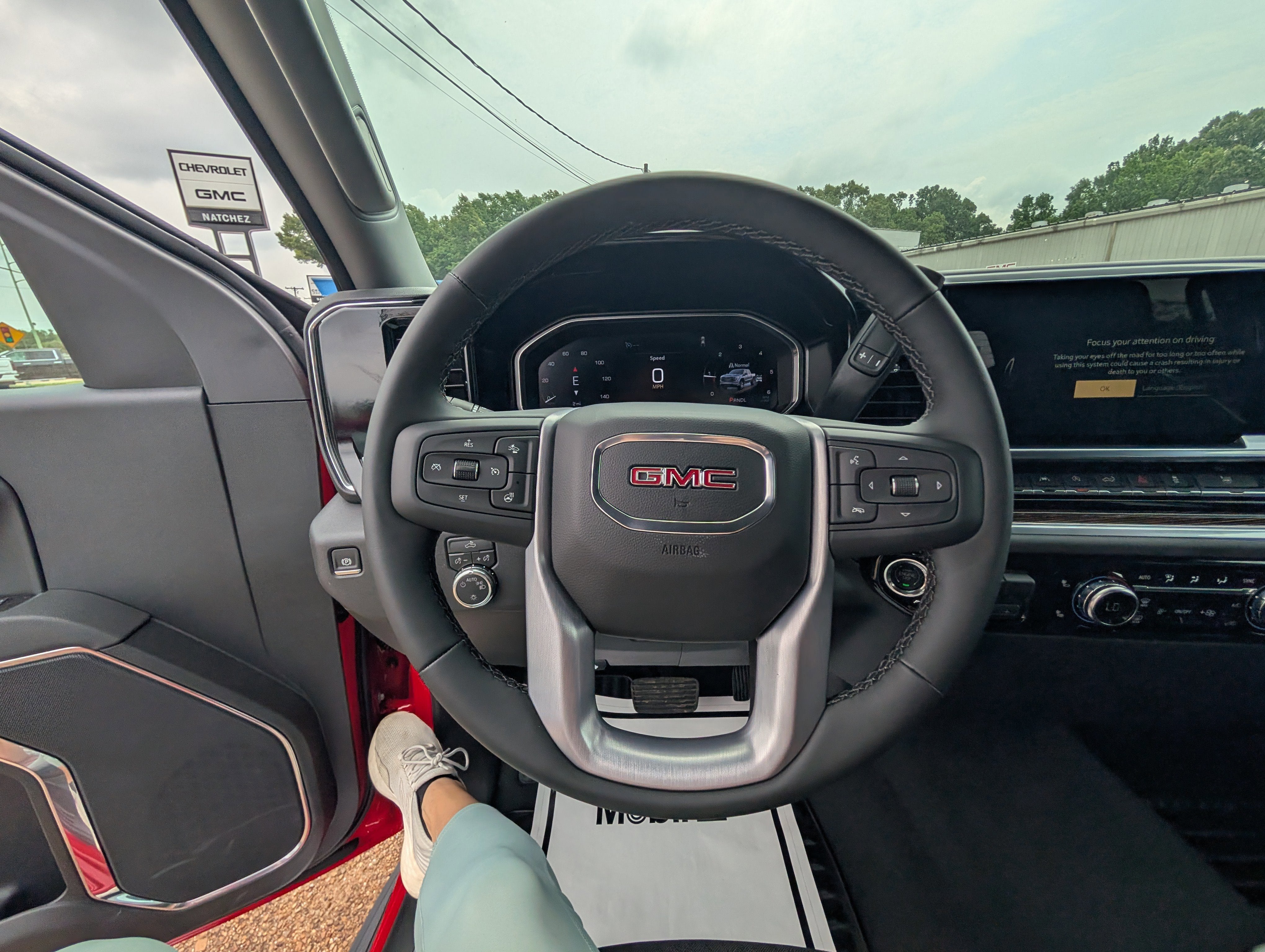 2026 GMC Sierra 1500 SLE