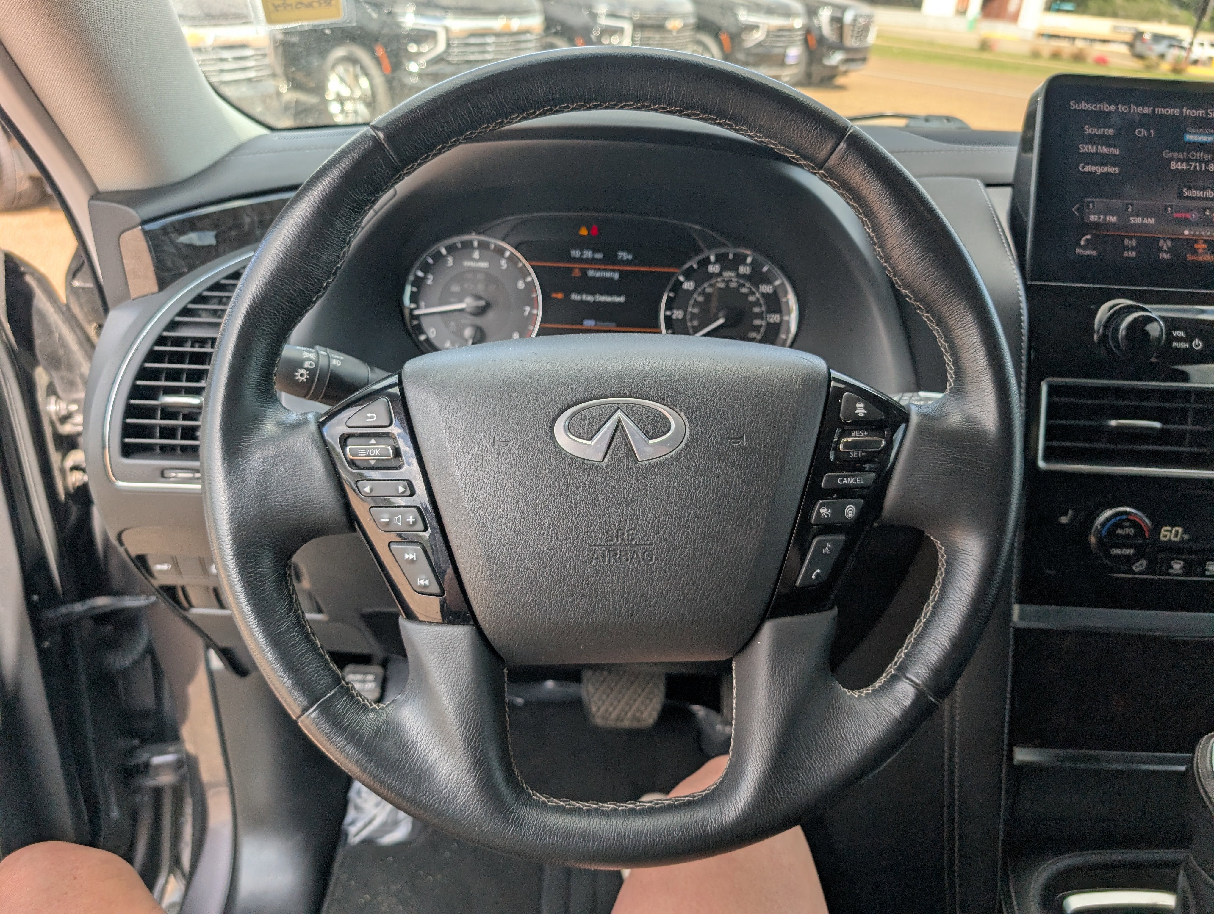 2024 INFINITI QX80 LUXE