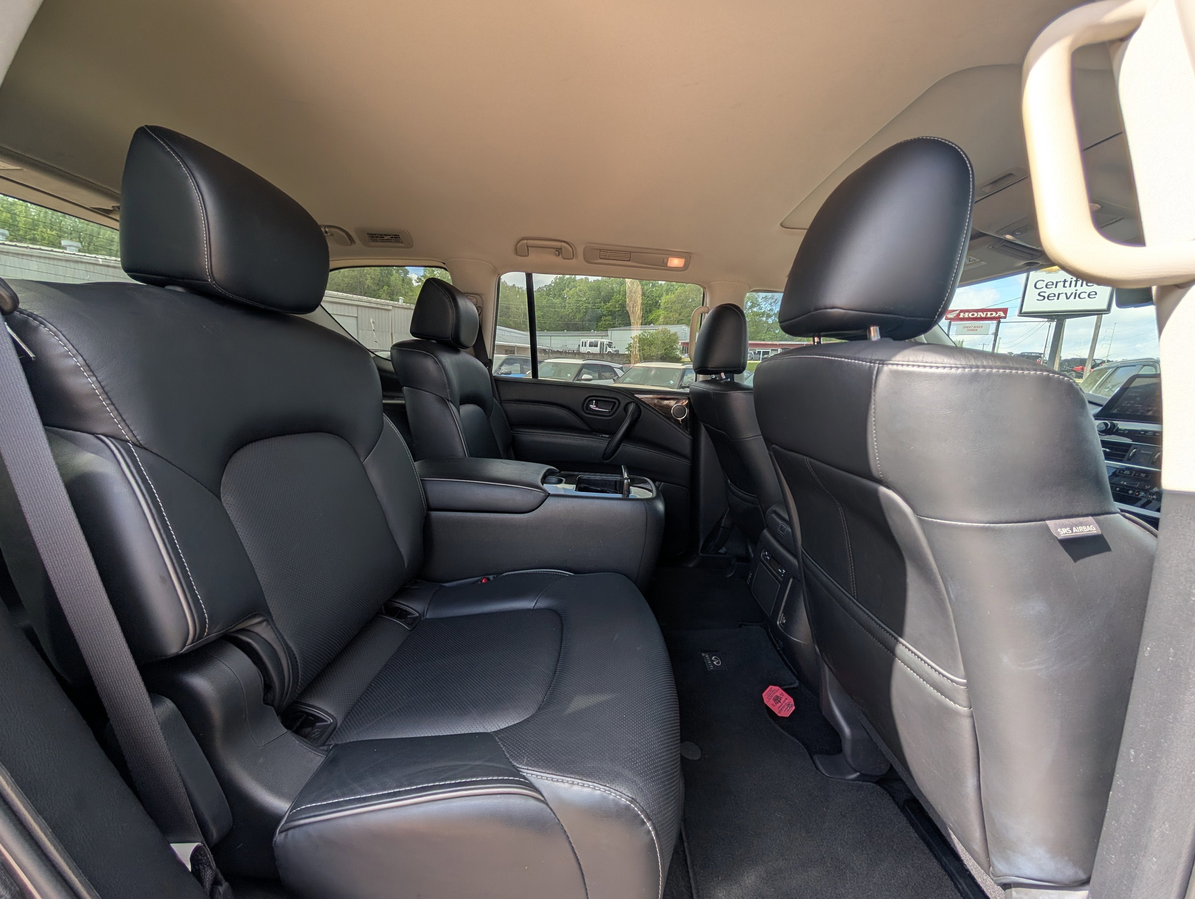 2024 INFINITI QX80 LUXE