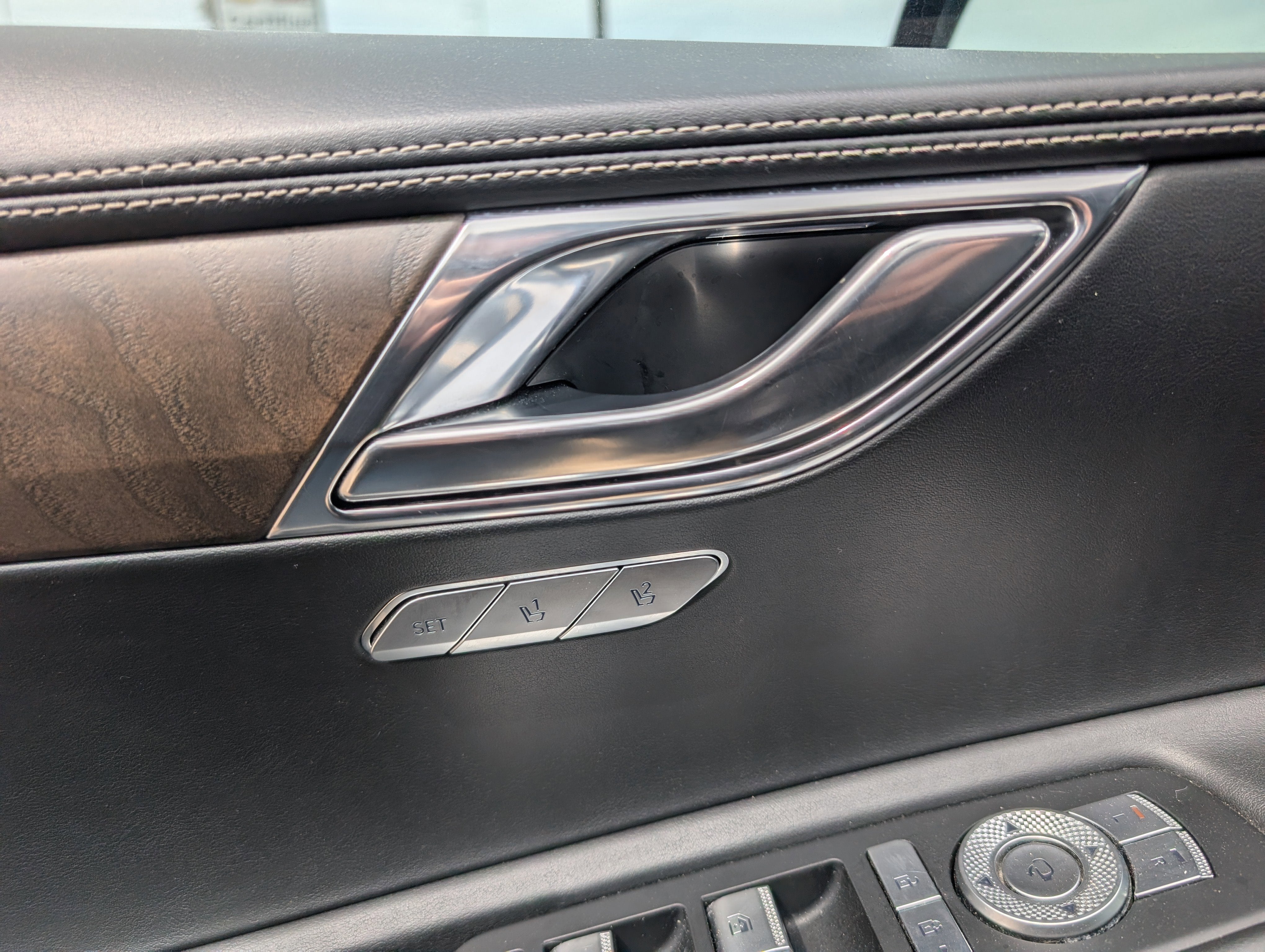 2024 Genesis GV80 NA