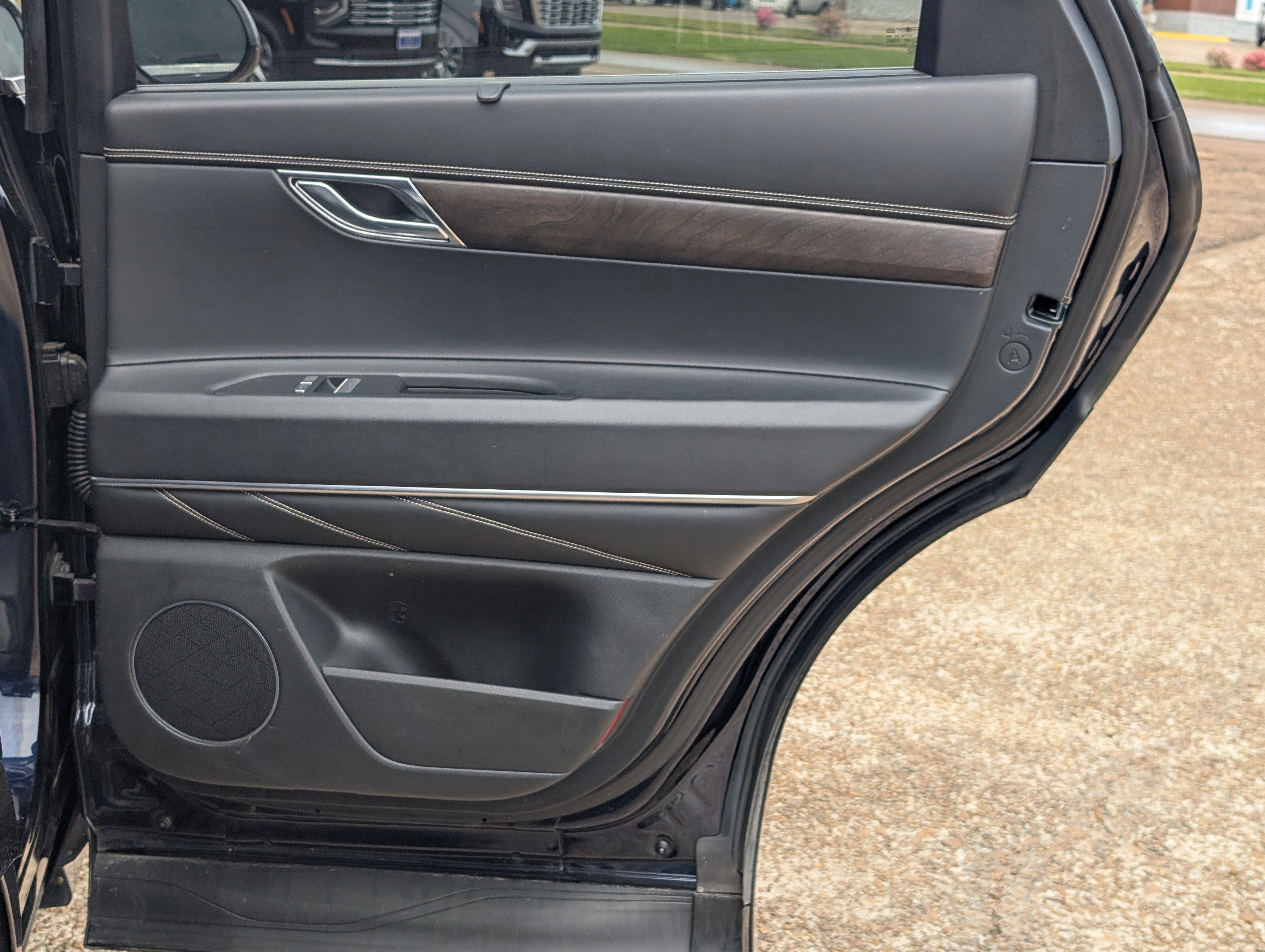 2024 Genesis GV80 NA