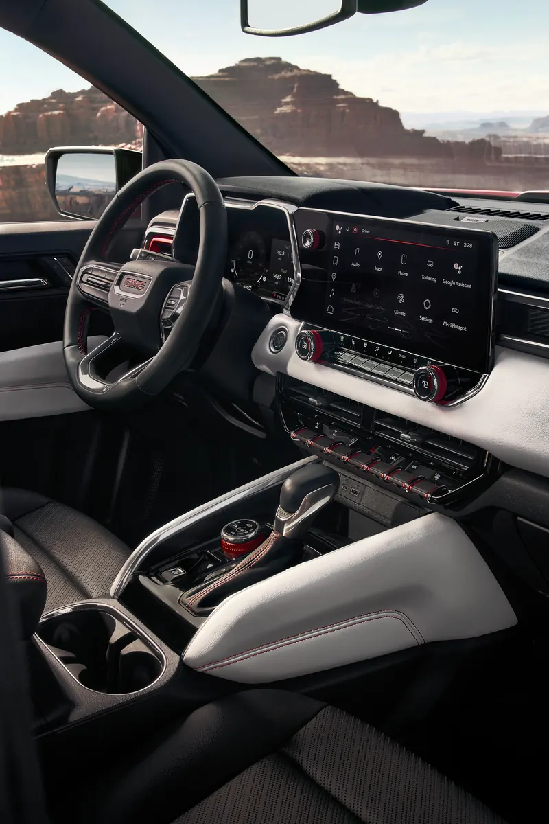 2026 GMC Canyon infotainment system at Natchez GMC in Natchez MS
